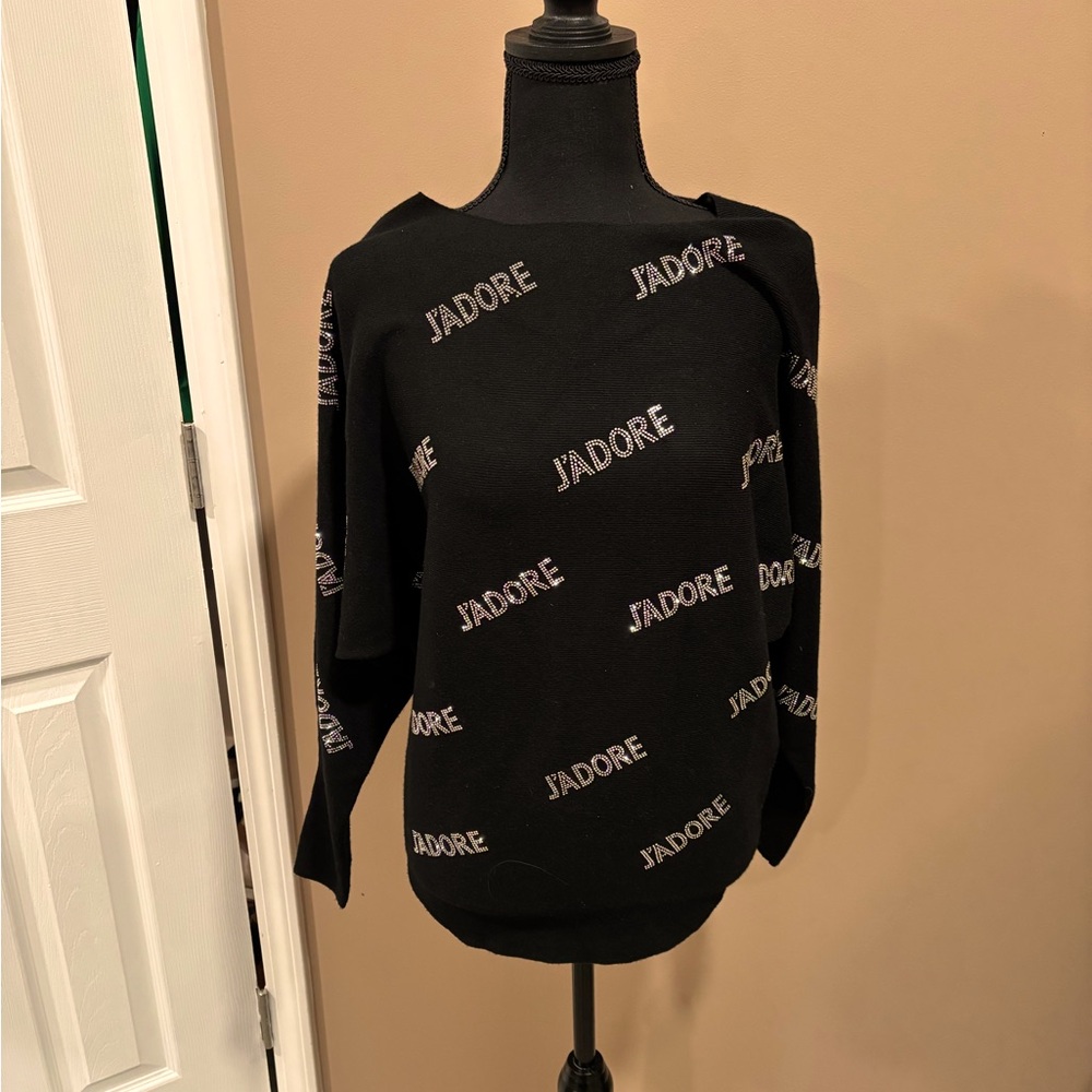 Brand Bazar women's adore sweater size L